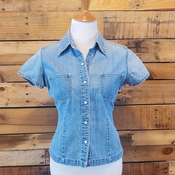 Vintage Tops - Vintage 90s Gap denim short sleeve button down shirt size M